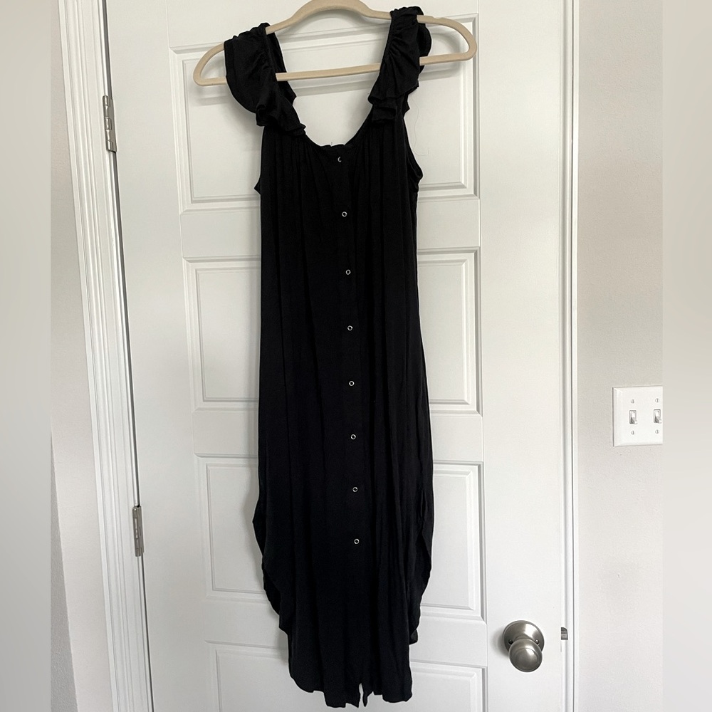 Kindred Bravely Ruffle Labor and Delivery Gown EUC